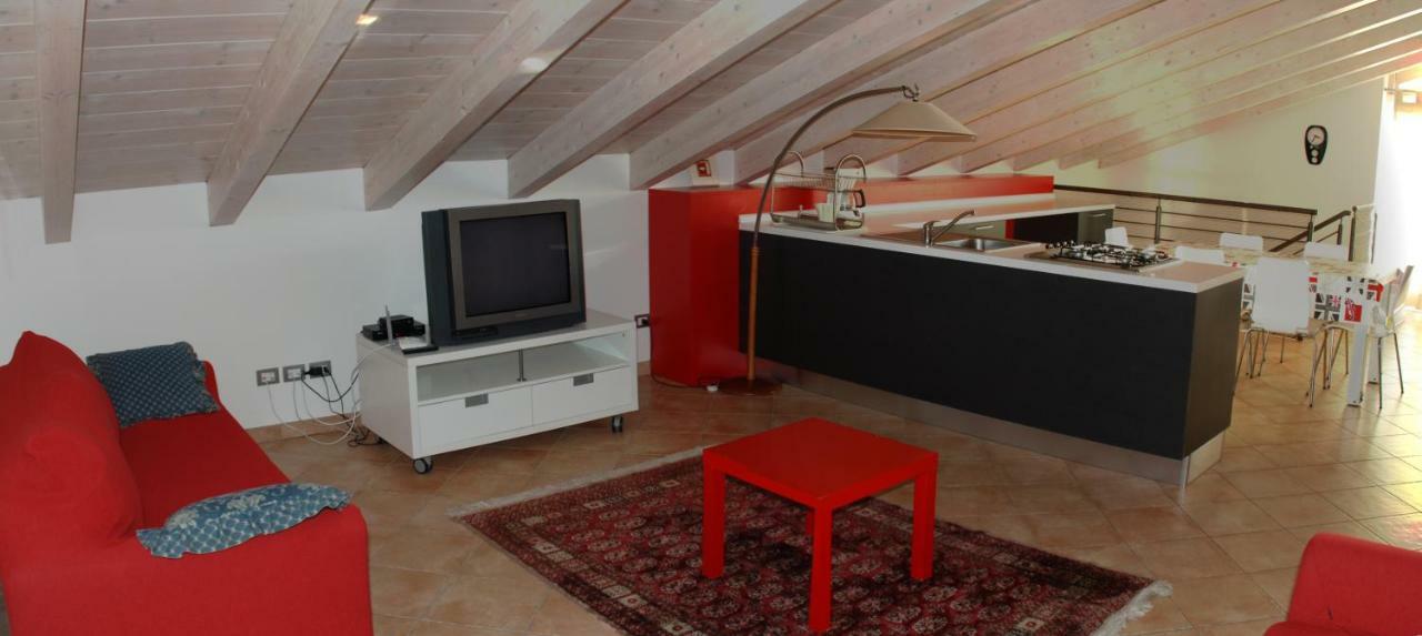 Casa Alice Daire Torbole Sul Garda Dış mekan fotoğraf