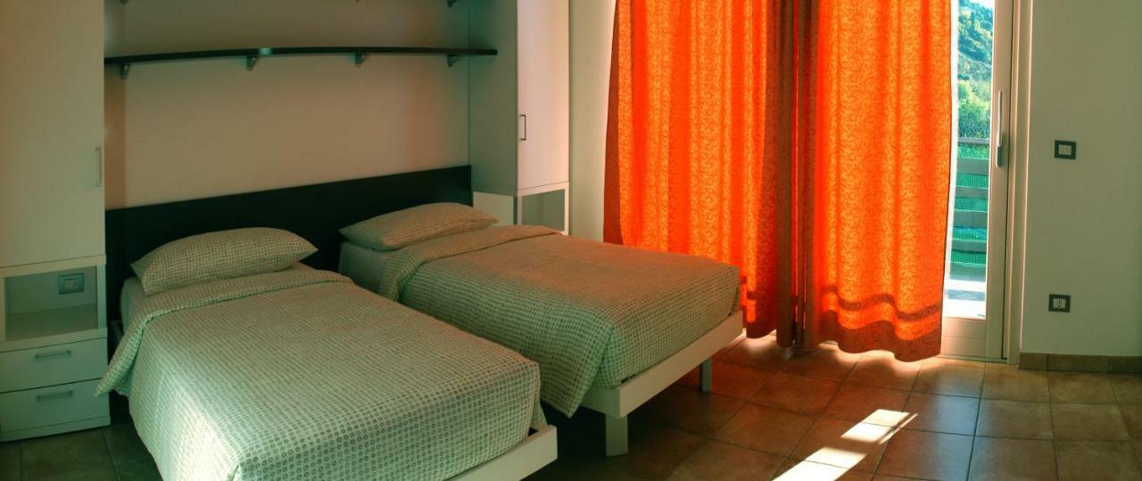 Casa Alice Daire Torbole Sul Garda Dış mekan fotoğraf